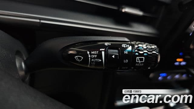 Hyundai Staria 2025 — Фото 19/20