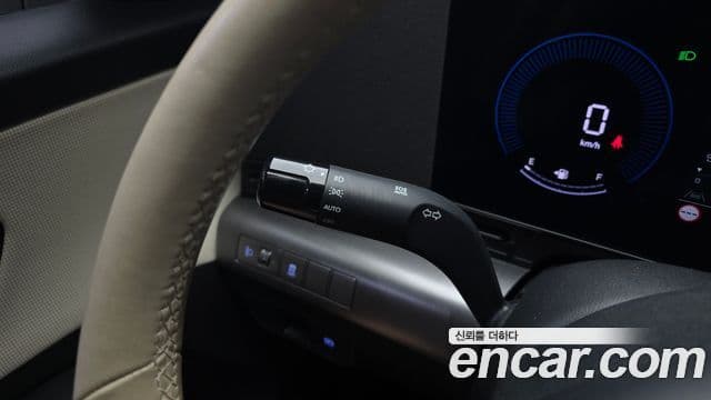 Hyundai Kona 2023 — фото 17 из 20