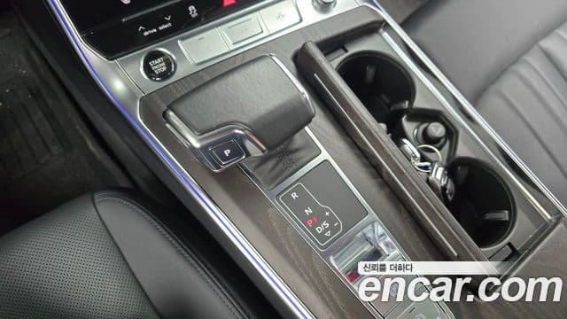Audi A6 2021 — фото 9 из 20