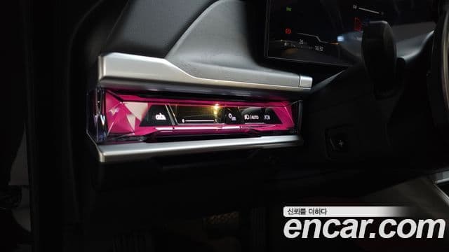 BMW 7 Series 2023 — Photo 34/49