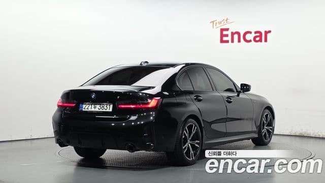 BMW 3 Series 2024 — ფოტო 2/20