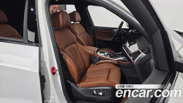 BMW X7 2025 — Photo 11/20