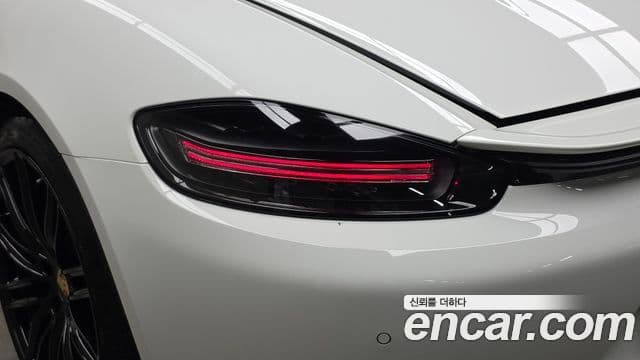Porsche 718 Boxster 2019 — Photo 7/31