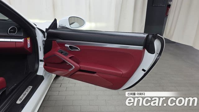 Porsche 718 Boxster 2019 — Photo 13/31