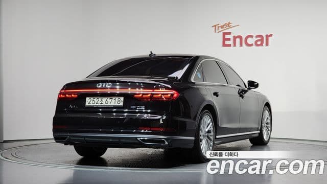 Audi A8 2019 — Şəkil 2/20