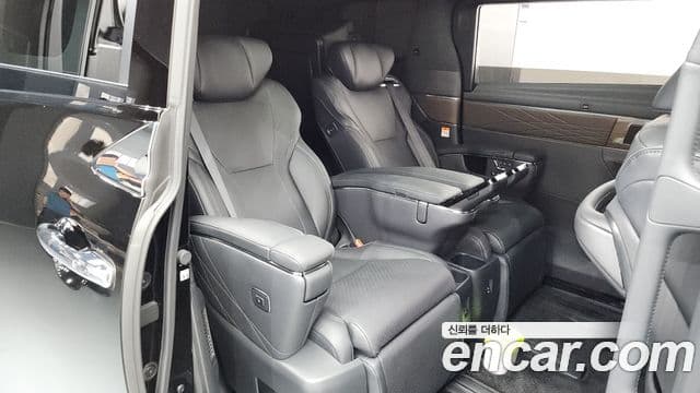 Toyota Alphard 2025 — Şəkil 11/20