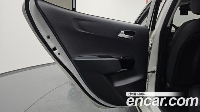 Kia Morning Urban 2022 — Photo 20/30
