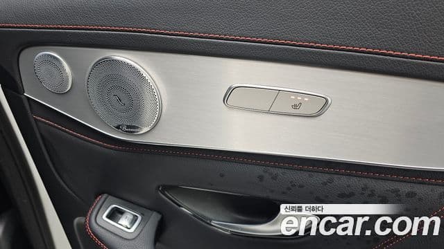 Mercedes-Benz GLC-Class 2019 — Şəkil 18/20