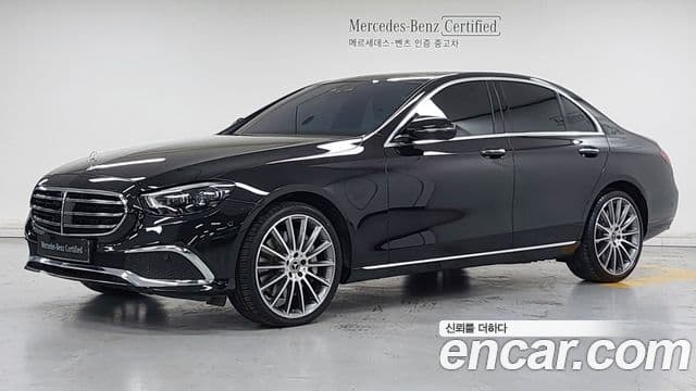 Mercedes-Benz E-Class 2023 — ფოტო 10/17