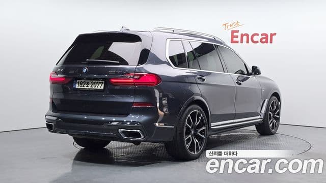BMW X7 2021 — фото 2 из 20