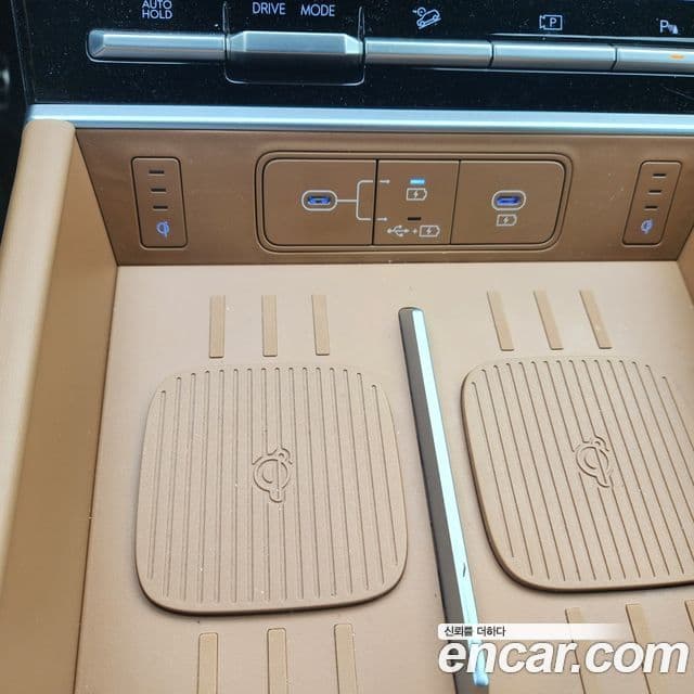 Hyundai Santa Fe 2024 — фото 14 из 20