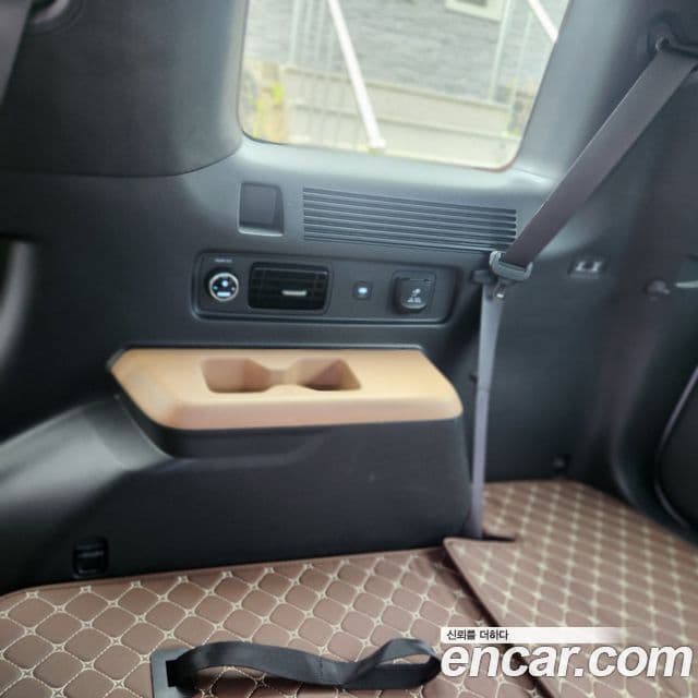 Hyundai Santa Fe 2024 — фото 20 из 20