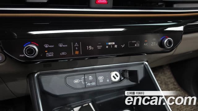 Kia Carnival 2026 — ფოტო 25/34