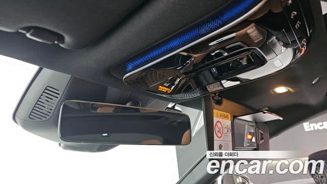 Mercedes-Benz E-Class 2025 — Photo 23/36