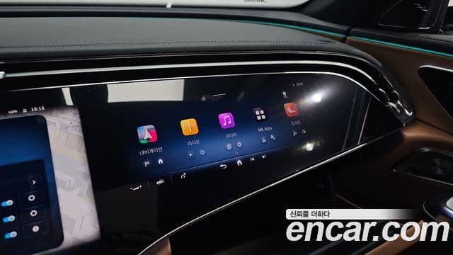 Mercedes-Benz E-Class 2025 — Photo 30/36