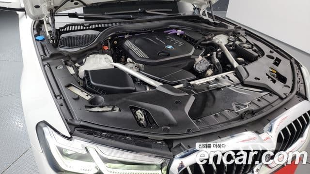 BMW 5 Series 2021 — ფოტო 6/20
