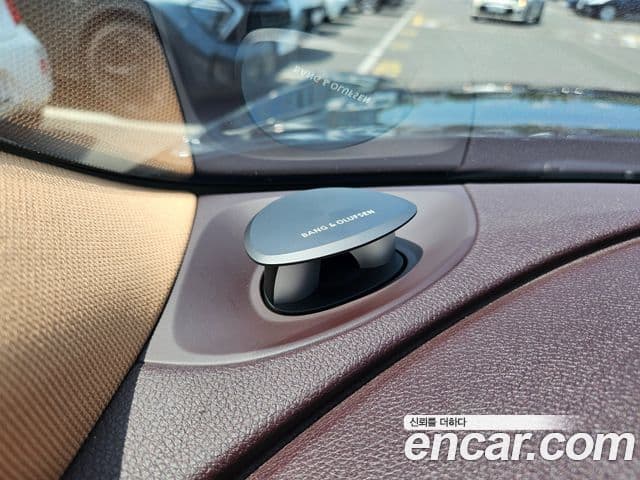 Genesis G90 2023 — ფოტო 15/20