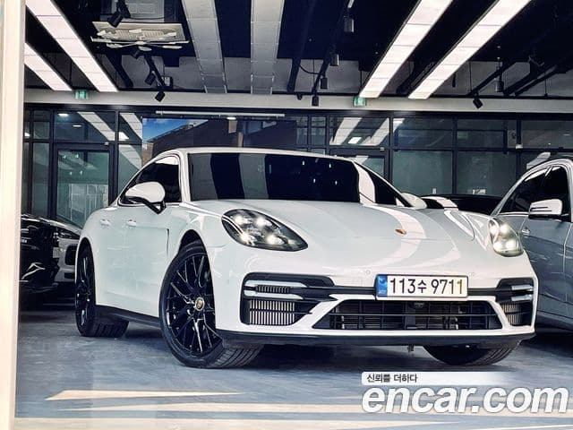 Porsche Panamera 2021 — Photo 9/20