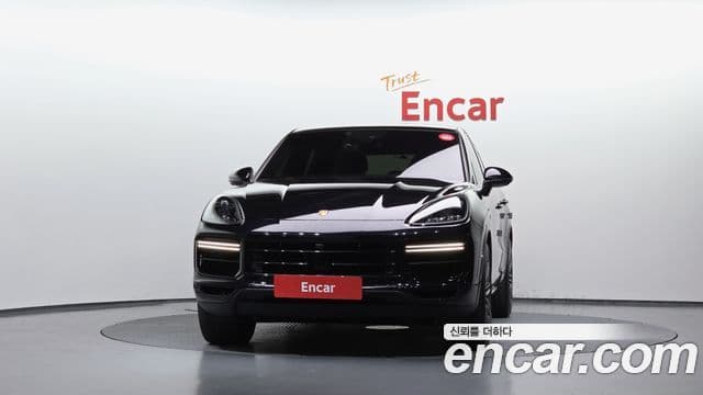 Porsche Cayenne 2020 — Photo 16/20