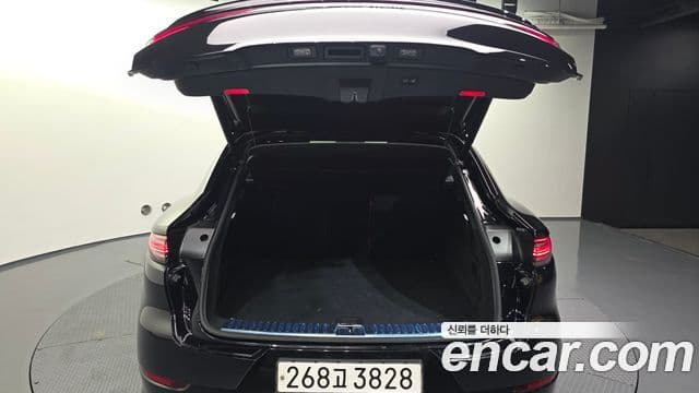 Porsche Cayenne 2020 — Photo 5/20