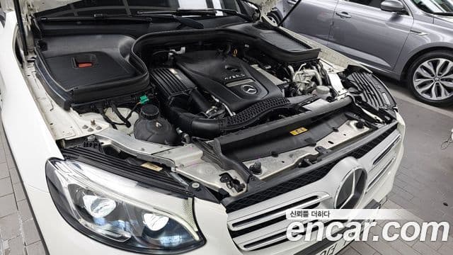 Mercedes-Benz GLC-Class 2018 — Şəkil 6/20