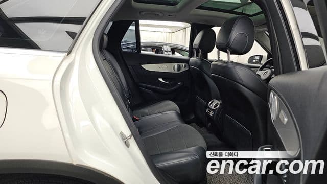Mercedes-Benz GLC-Class 2018 — Şəkil 12/20