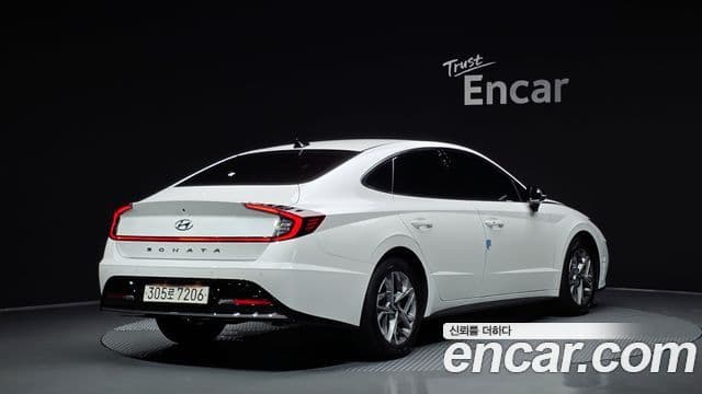 Hyundai Sonata 2022 — ფოტო 2/20