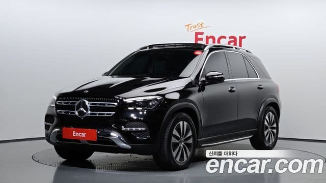 Mercedes-Benz GLE-Class 2025 — Photo 26/36