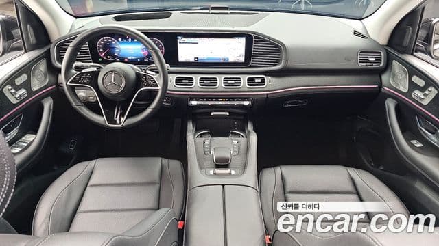 Mercedes-Benz GLE-Class 2025 — Photo 20/36