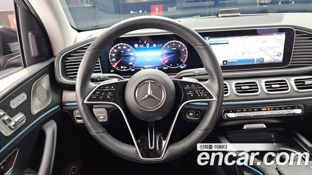 Mercedes-Benz GLE-Class 2025 — Photo 11/36