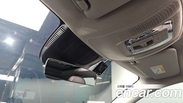 Mercedes-Benz GLE-Class 2025 — Photo 35/36