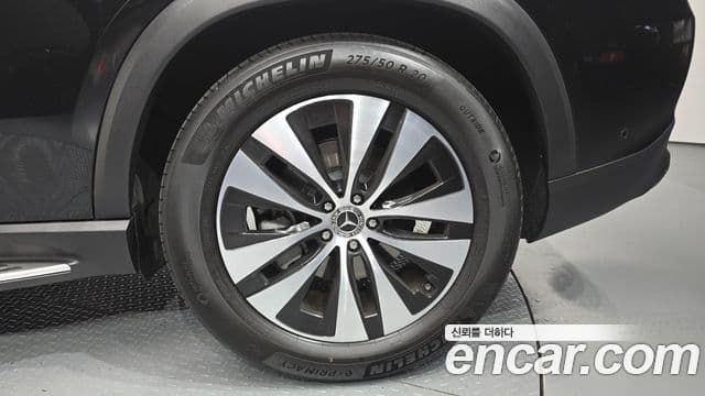 Mercedes-Benz GLE-Class 2025 — Photo 18/36