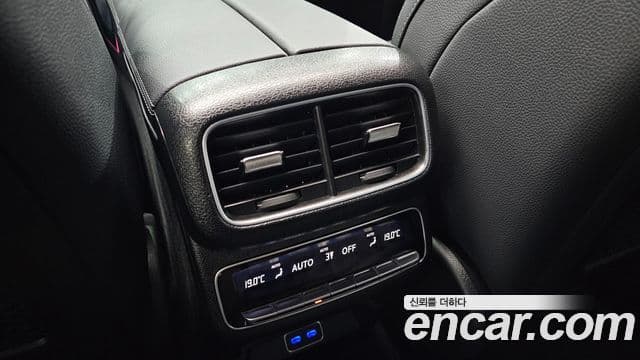 Mercedes-Benz GLE-Class 2025 — Photo 6/36