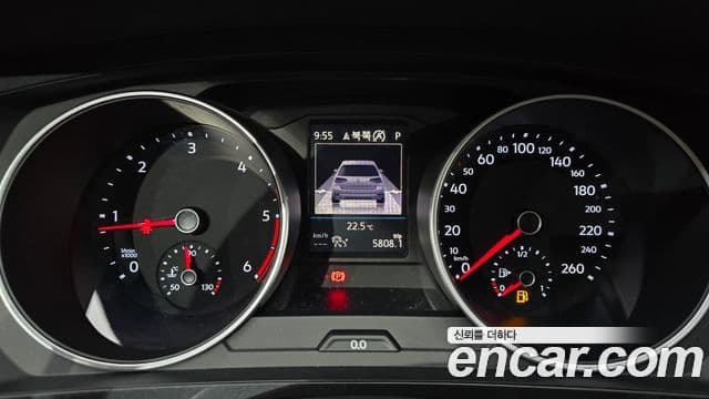Volkswagen Tiguan 2020 — ფოტო 8/20