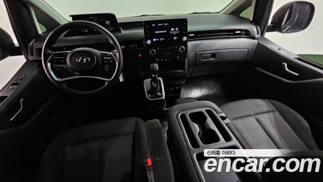 Hyundai Staria 2021 — фото 7 из 20
