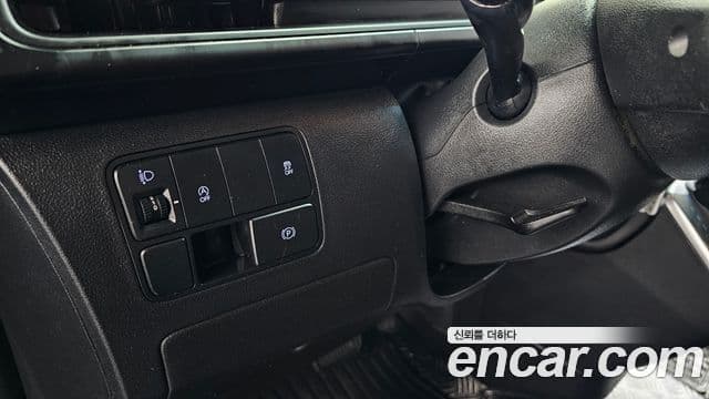 Hyundai Staria 2021 — ფოტო 19/20
