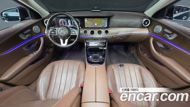 Mercedes-Benz E-Class 2020 — фото 7 из 20