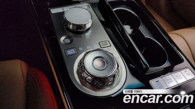 Genesis Electrified G80 2024 — фото 9 из 20