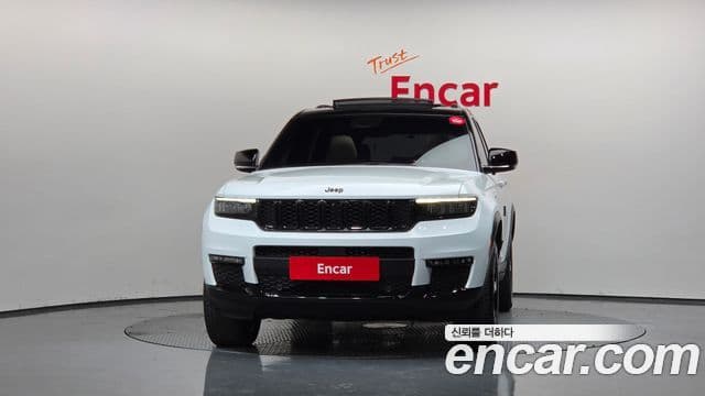 Jeep Grand Cherokee 2023 — фото 3 из 20