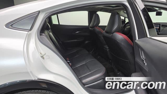 Toyota Prius 2024 — ფოტო 11/20