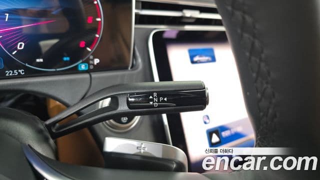 Mercedes-Benz E-Class 2025 — фото 9 из 20