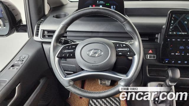 Hyundai Staria 2021 — фото 12 из 20