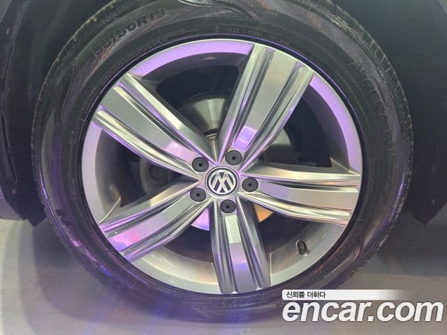 Volkswagen Tiguan 2018 — фото 4 из 18