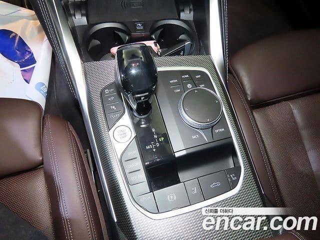 BMW 4 Series 2021 — ფოტო 15/20