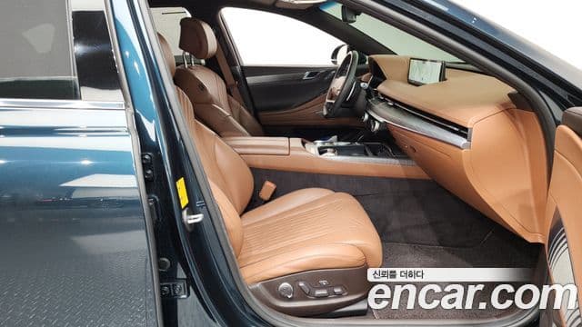 Genesis G80 2022 — Şəkil 28/36