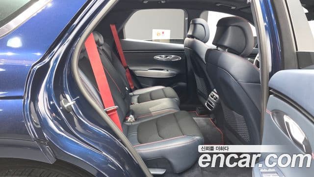 Genesis GV70 2021 — ფოტო 12/20