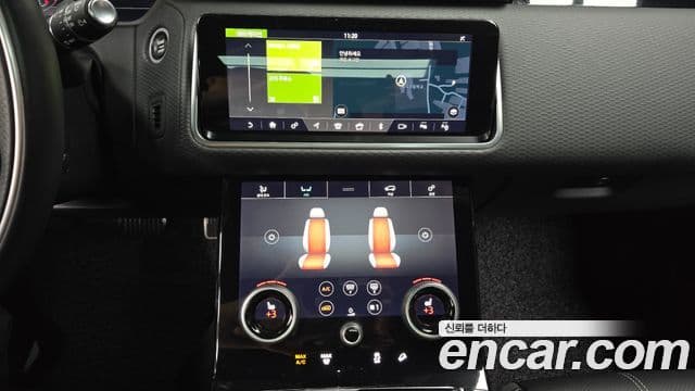 Land Rover Range Rover Velar 2020 — фото 13 из 20