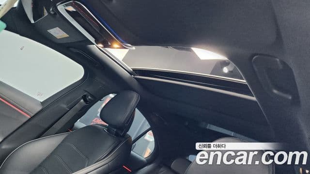 Mercedes-Benz E-Class 2025 — ფოტო 18/20