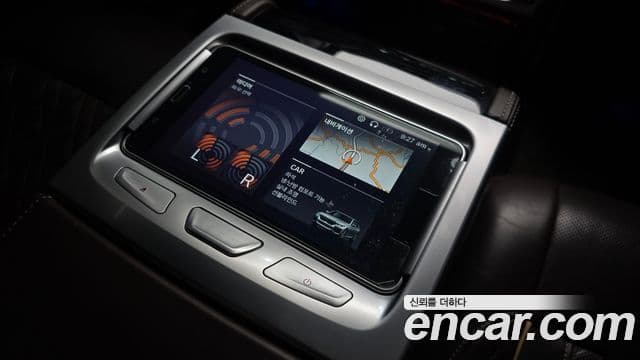 BMW 7 Series 2021 — ფოტო 20/20