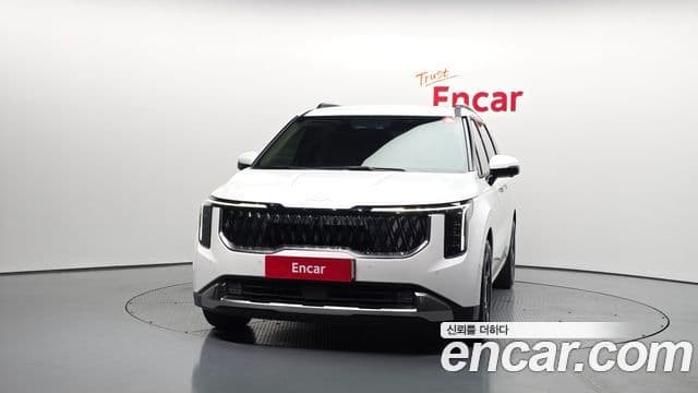 Kia Carnival 2023 — фото 3 из 20